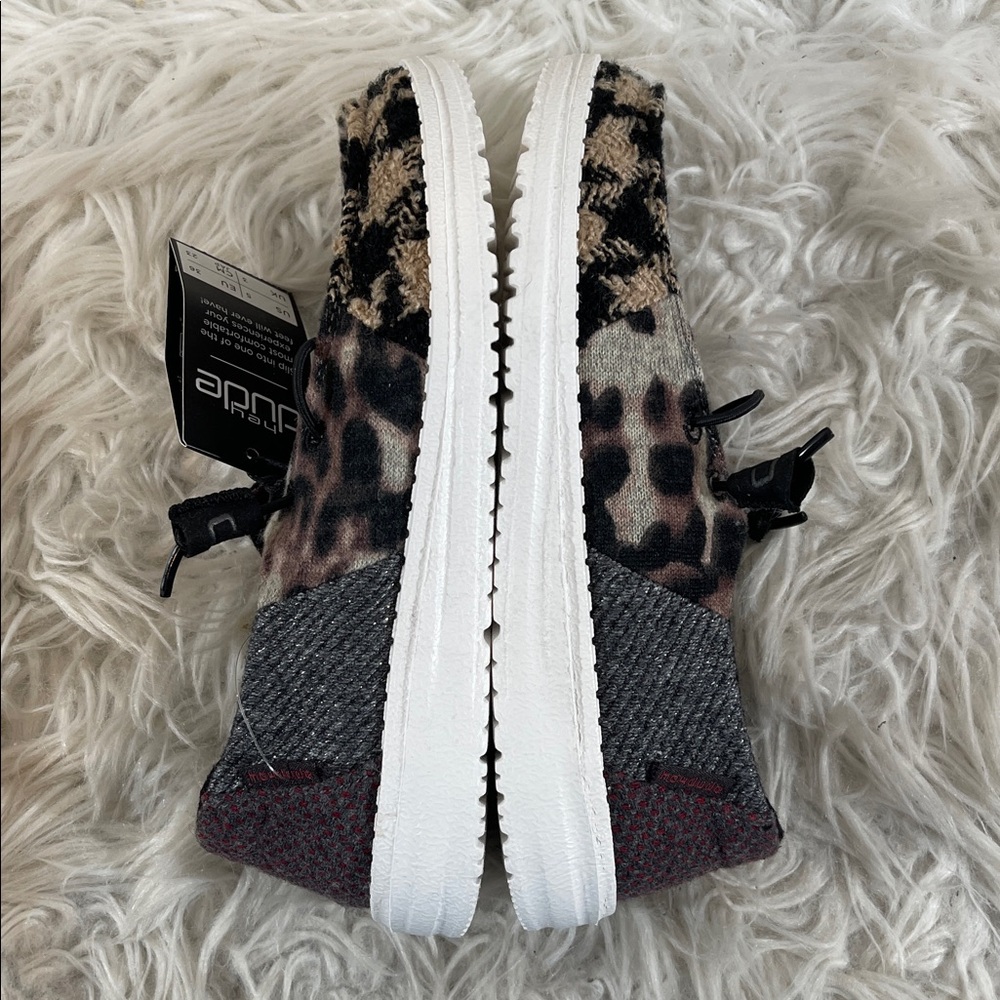 HEY DUDE Wendy Patchwork Java Animal Print Lightw… - image 9